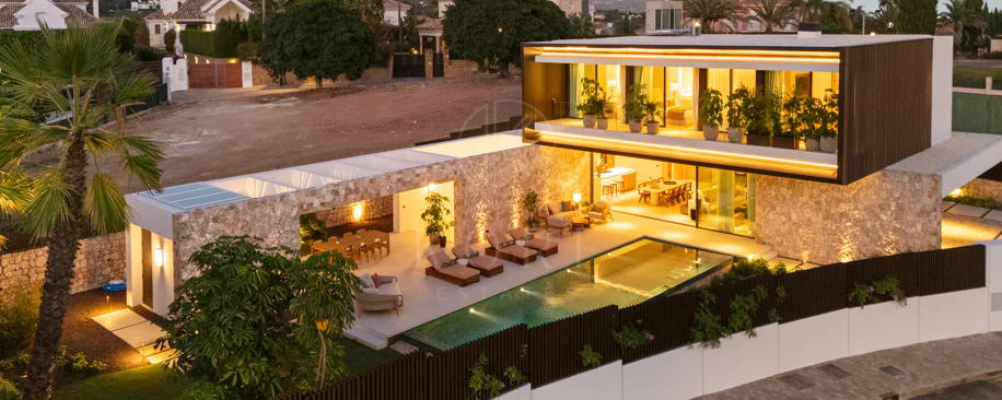 Vilă de vânzare în Las Lomas del Marbella Club, Marbella Golden Mile