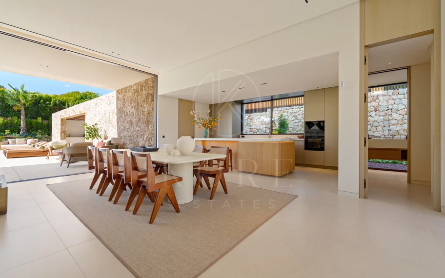 Villa en venta en Las Lomas del Marbella Club, Marbella Golden Mile