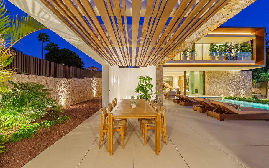 Villa en venta en Las Lomas del Marbella Club, Marbella Golden Mile