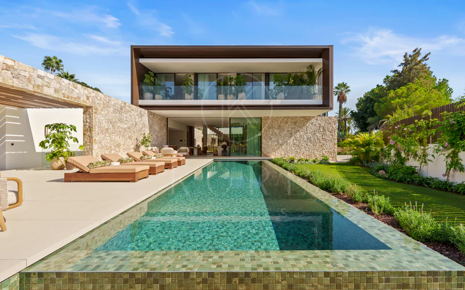 Villa en venta en Las Lomas del Marbella Club, Marbella Golden Mile