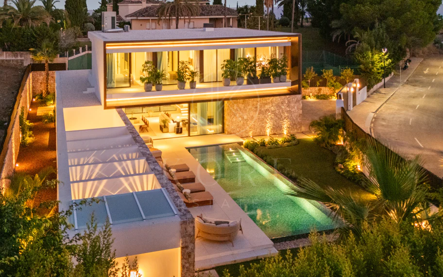 Villa en venta en Las Lomas del Marbella Club, Marbella Golden Mile