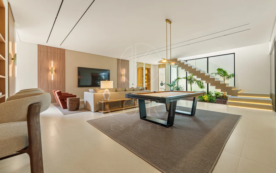 Villa en venta en Las Lomas del Marbella Club, Marbella Golden Mile