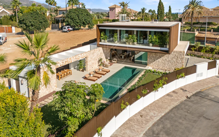 Villa en venta en Las Lomas del Marbella Club, Marbella Golden Mile