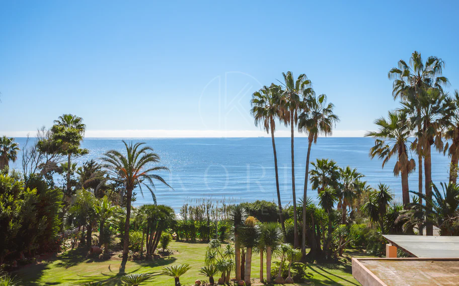 Villa en venta en Hacienda Beach, Estepona Este