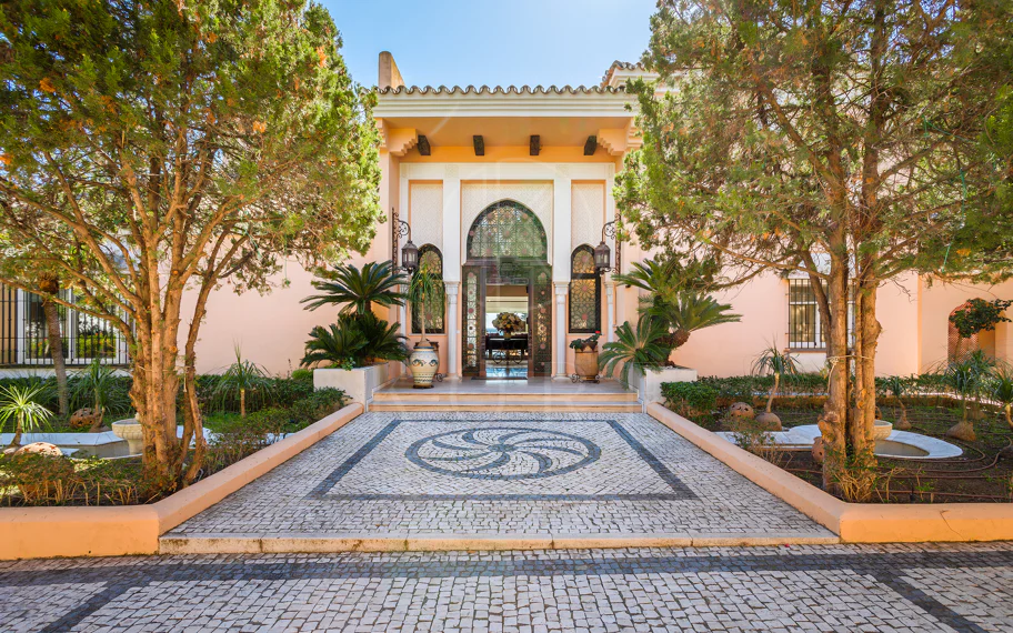Villa en venta en Hacienda Beach, Estepona Este