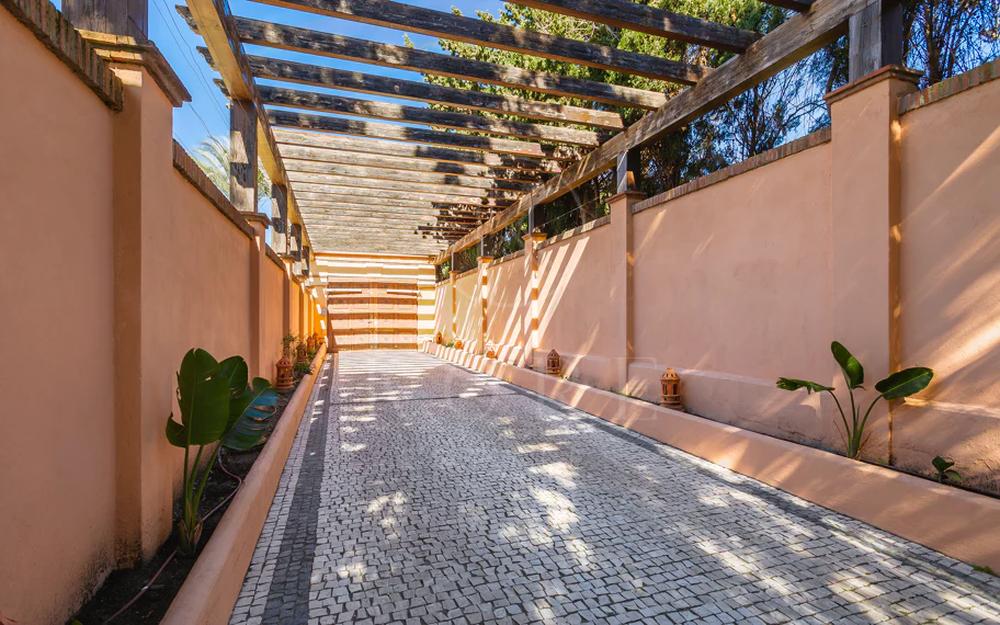 Villa en venta en Hacienda Beach, Estepona Este