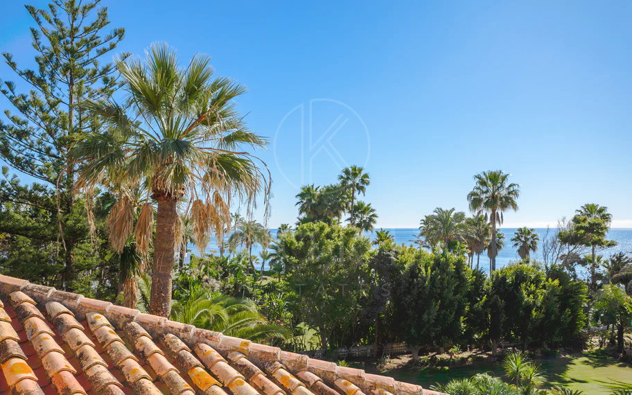Villa en venta en Hacienda Beach, Estepona Este