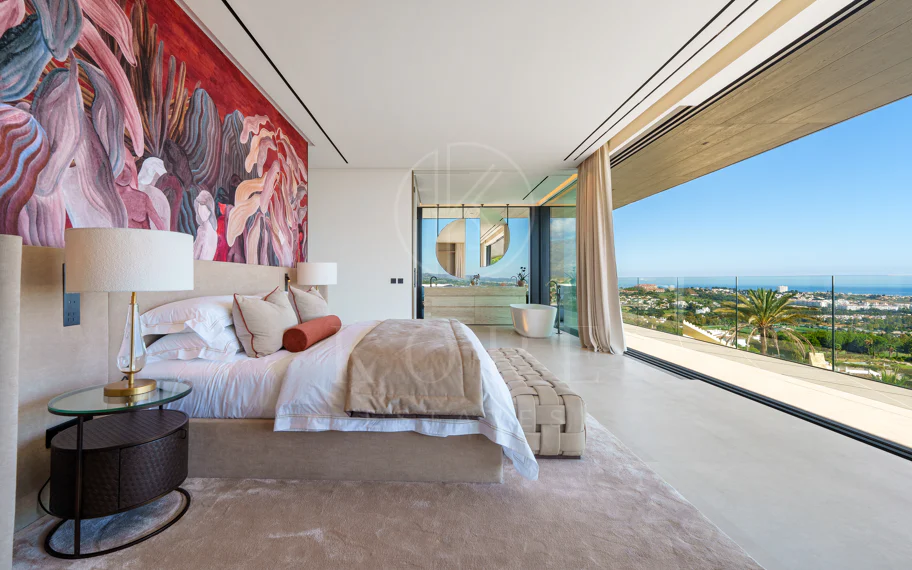 Villa en venta en El Herrojo, Benahavis