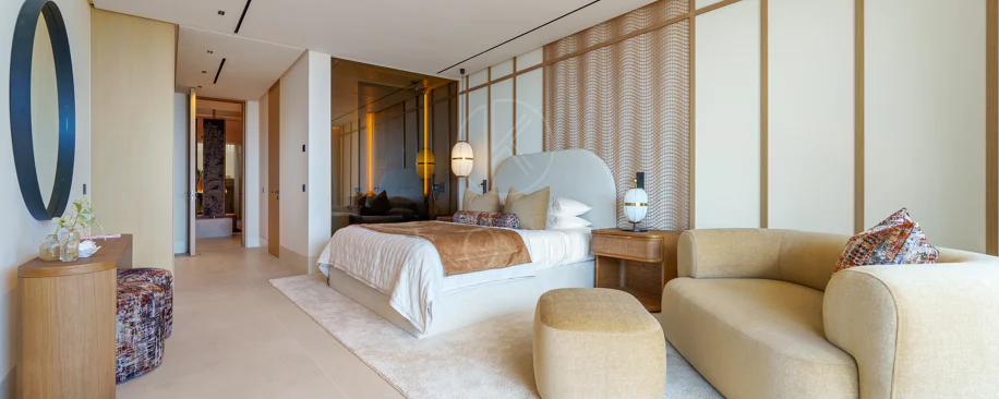 Villa for sale in El Herrojo, Benahavis