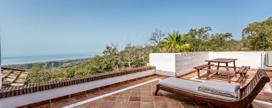 Espectacular finca con vistas al mar en La Mairena