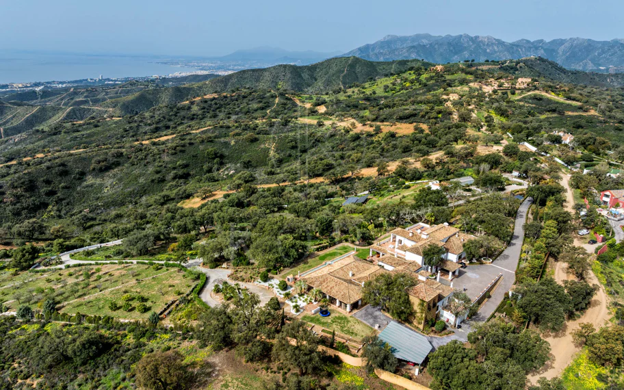 Espectacular finca con vistas al mar en La Mairena