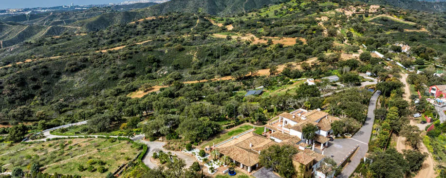 Espectacular finca con vistas al mar en La Mairena