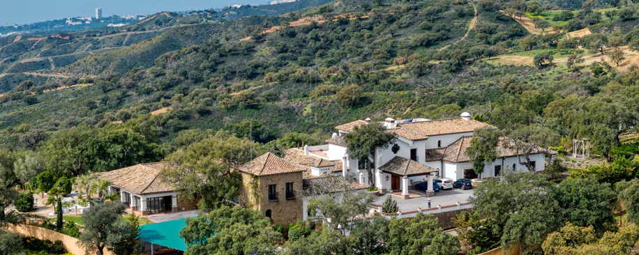 Espectacular finca con vistas al mar en La Mairena
