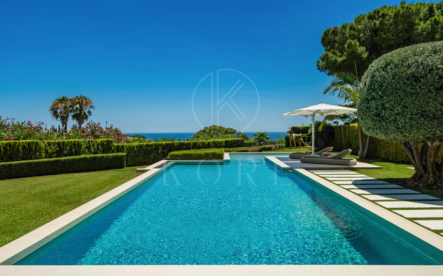 Obra maestra con vistas al mar mágico en la prestigiosa Milla de Oro de Marbella