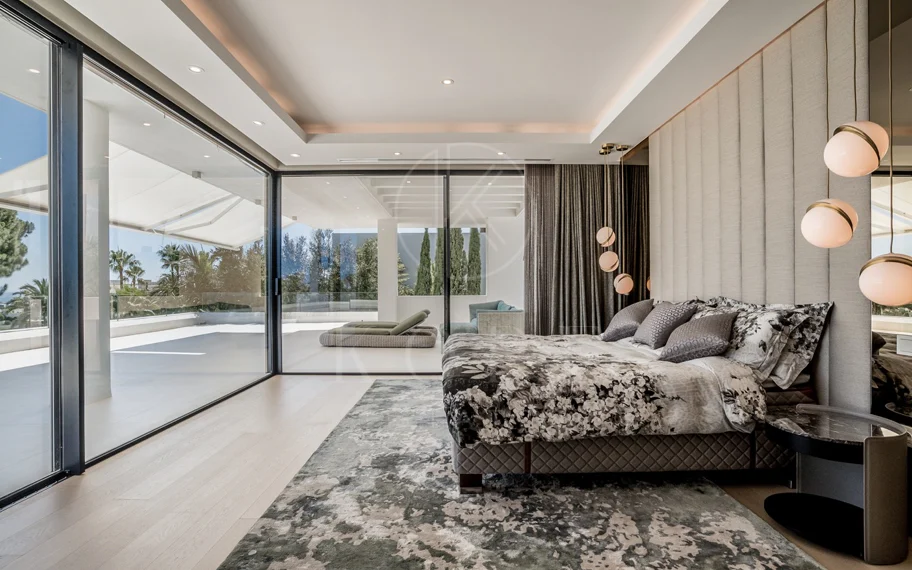 Obra maestra con vistas al mar mágico en la prestigiosa Milla de Oro de Marbella