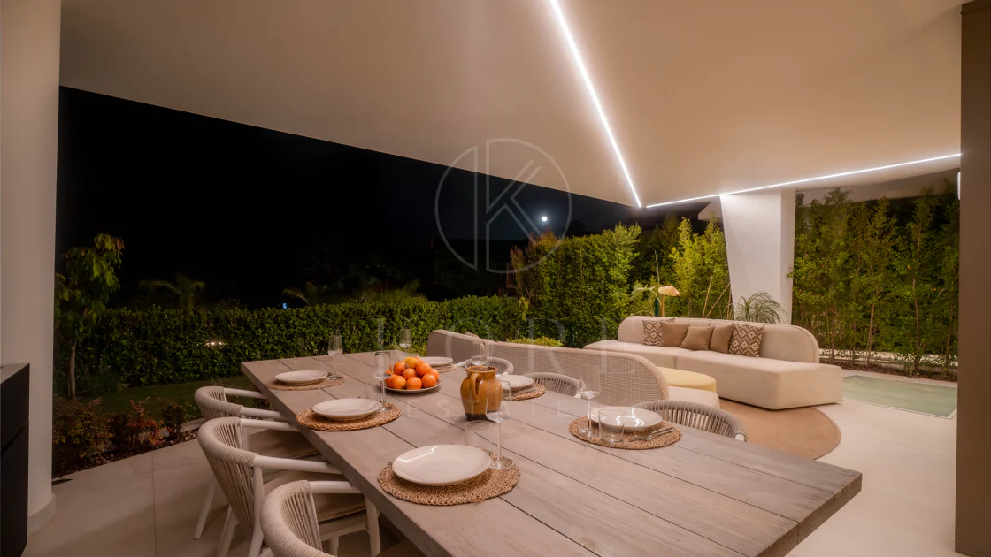 Villa contemporánea en Nueva Andalucía