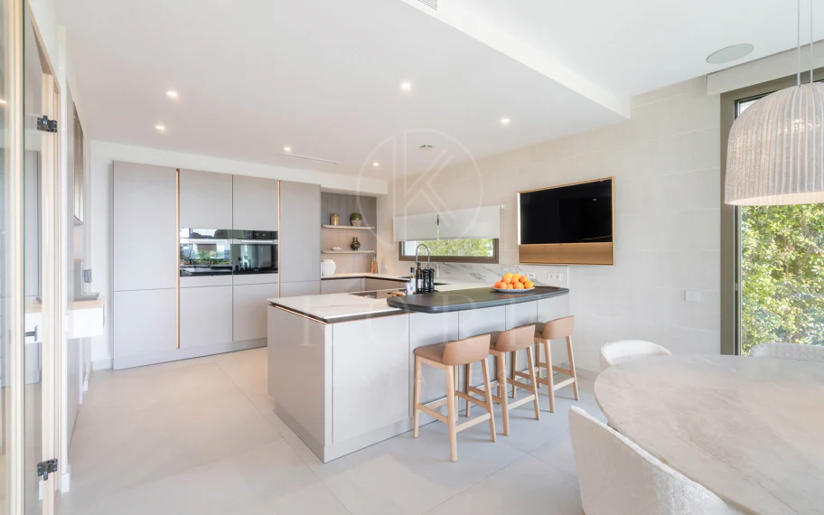 Villa contemporánea en Nueva Andalucía