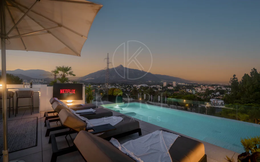 Villa contemporánea en Nueva Andalucía
