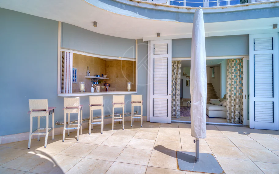 Villa en venta en El Madroñal, Benahavis