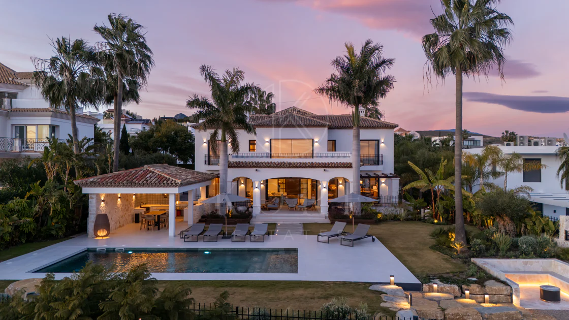 Exquisite Modern Andalusian Masterpiece with Panoramic Sea Views – Los Flamingos, Benahavís