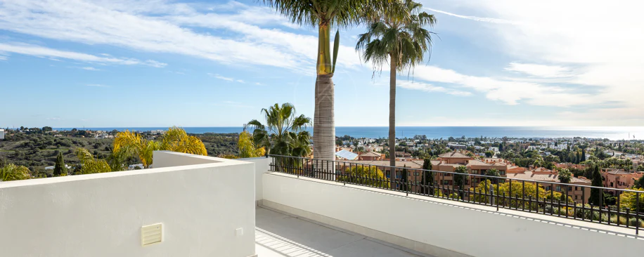 Exquisite Modern Andalusian Masterpiece with Panoramic Sea Views – Los Flamingos, Benahavís