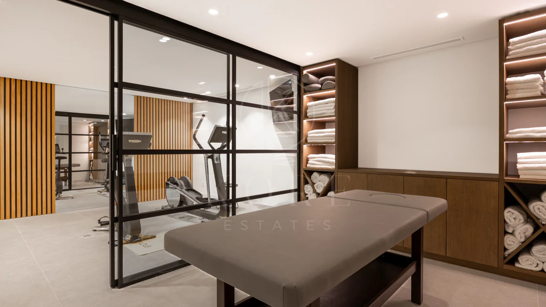 Exquisite Modern Andalusian Masterpiece with Panoramic Sea Views – Los Flamingos, Benahavís