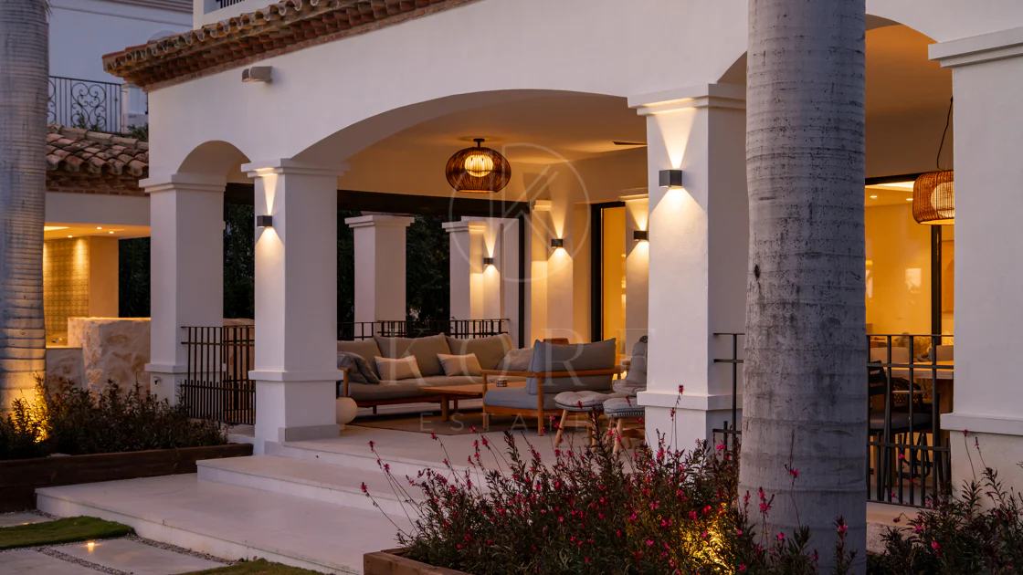 Exquisite Modern Andalusian Masterpiece with Panoramic Sea Views – Los Flamingos, Benahavís