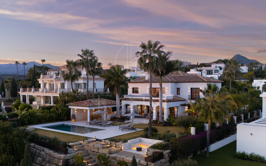 Exquisita obra maestra andaluza moderna con vistas panorámicas al mar – Los Flamingos, Benahavís