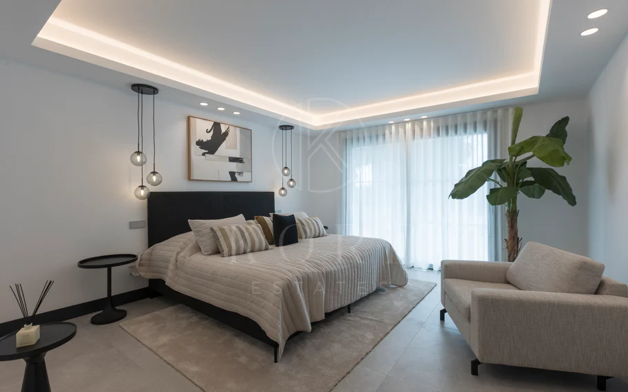 EXCLUSIVE ELEGANT VILLA – EAST MARBELLA