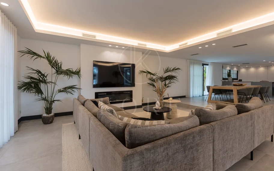 EXCLUSIVE ELEGANT VILLA – EAST MARBELLA