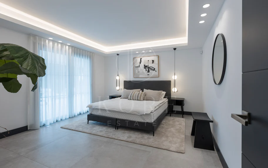 EXCLUSIVE ELEGANT VILLA – EAST MARBELLA
