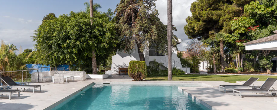 EXCLUSIVE ELEGANT VILLA – EAST MARBELLA
