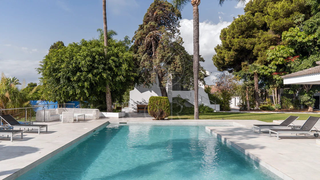 EXCLUSIVE ELEGANT VILLA – EAST MARBELLA