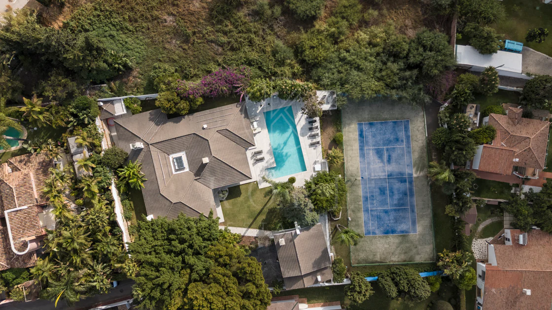 EXCLUSIVE ELEGANT VILLA – EAST MARBELLA
