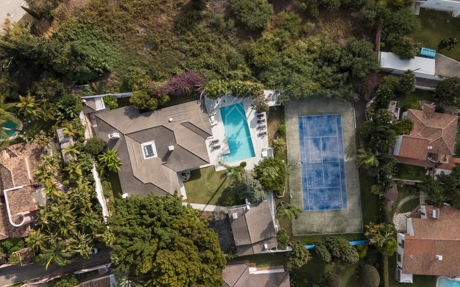 EXCLUSIVE ELEGANT VILLA – EAST MARBELLA