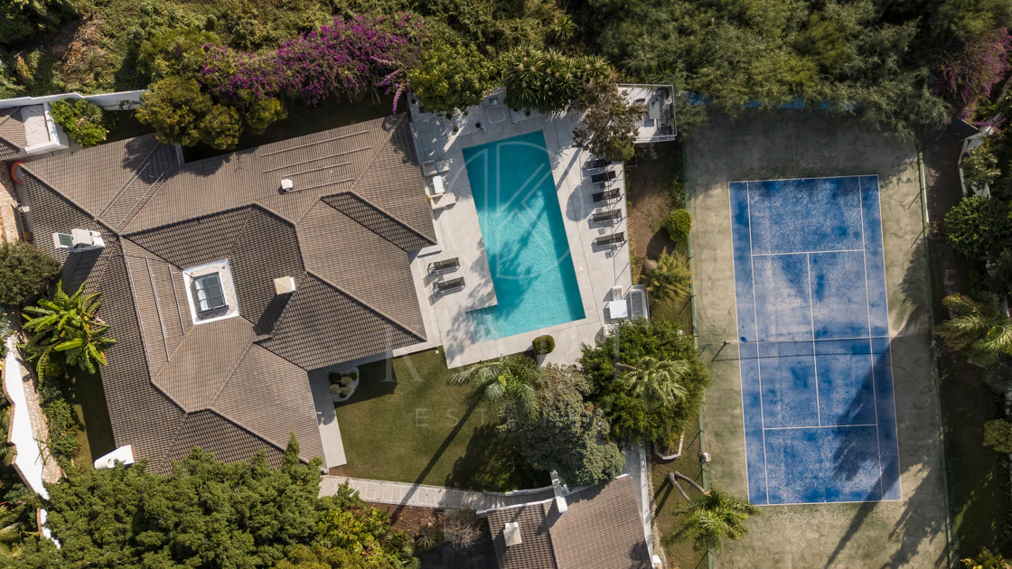 EXCLUSIVE ELEGANT VILLA – EAST MARBELLA