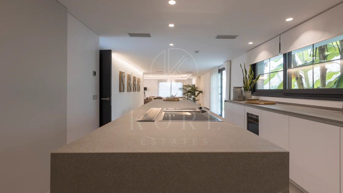 EXCLUSIVE ELEGANT VILLA – EAST MARBELLA