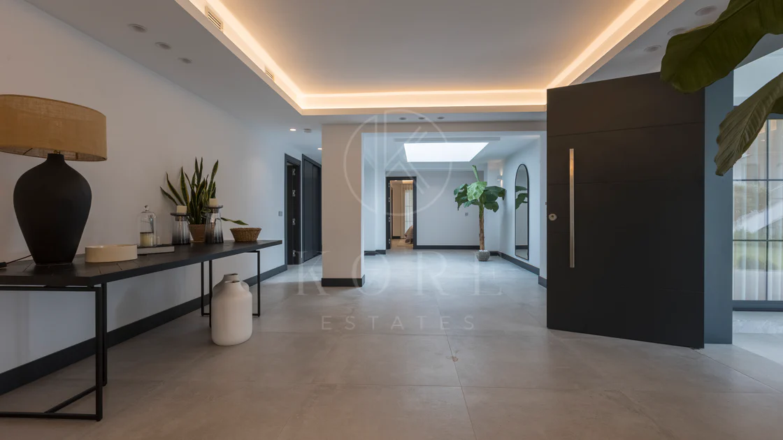 EXCLUSIVE ELEGANT VILLA – EAST MARBELLA