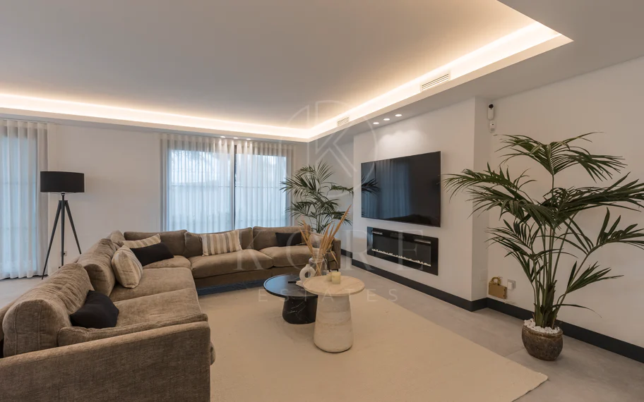 EXCLUSIVE ELEGANT VILLA – EAST MARBELLA