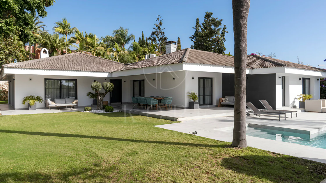 EXCLUSIVE ELEGANT VILLA – EAST MARBELLA