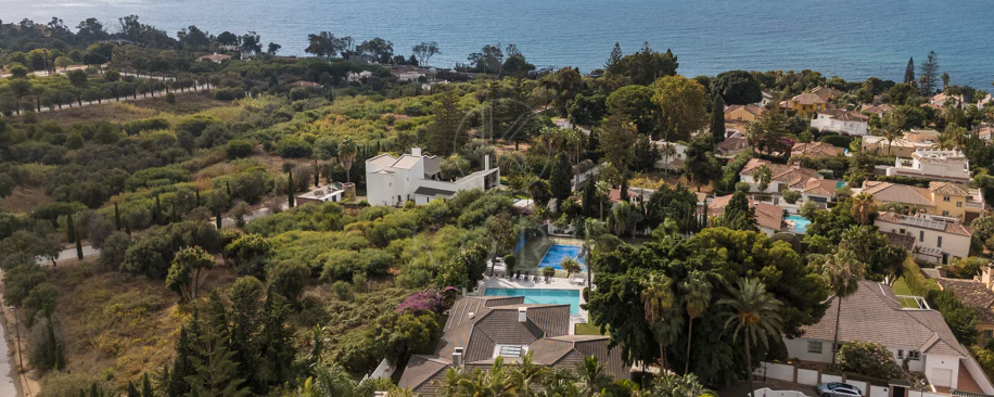 EXCLUSIVE ELEGANT VILLA – EAST MARBELLA