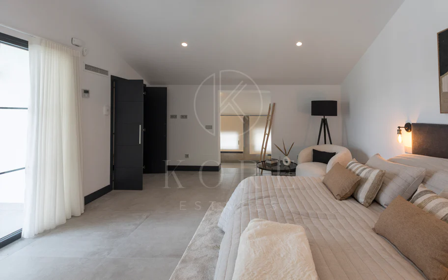 EXCLUSIVE ELEGANT VILLA – EAST MARBELLA
