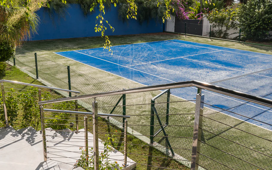 EXCLUSIVE ELEGANT VILLA – EAST MARBELLA