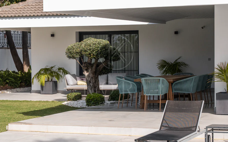 EXCLUSIVE ELEGANT VILLA – EAST MARBELLA