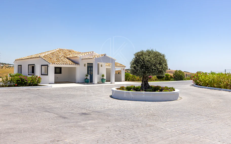 Hermosa Villa en Casares