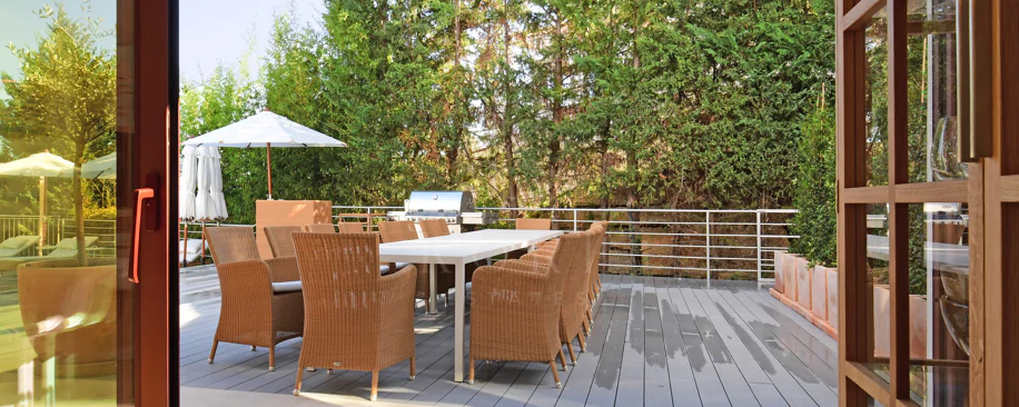 Fully renovated villa with panoramic mountain views situated next to Los Naranjos