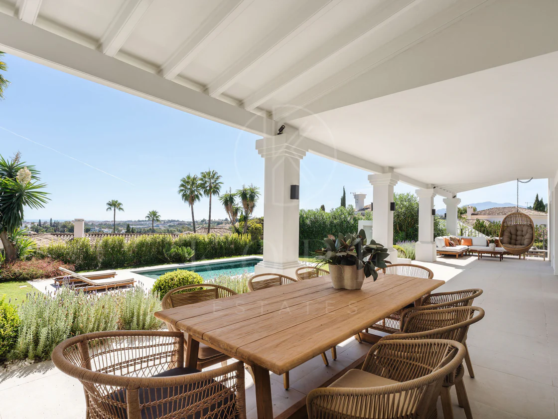 Bienvenido a Villa Rosalia — Un Retiro Refinado en Nueva Andalucía, Marbella