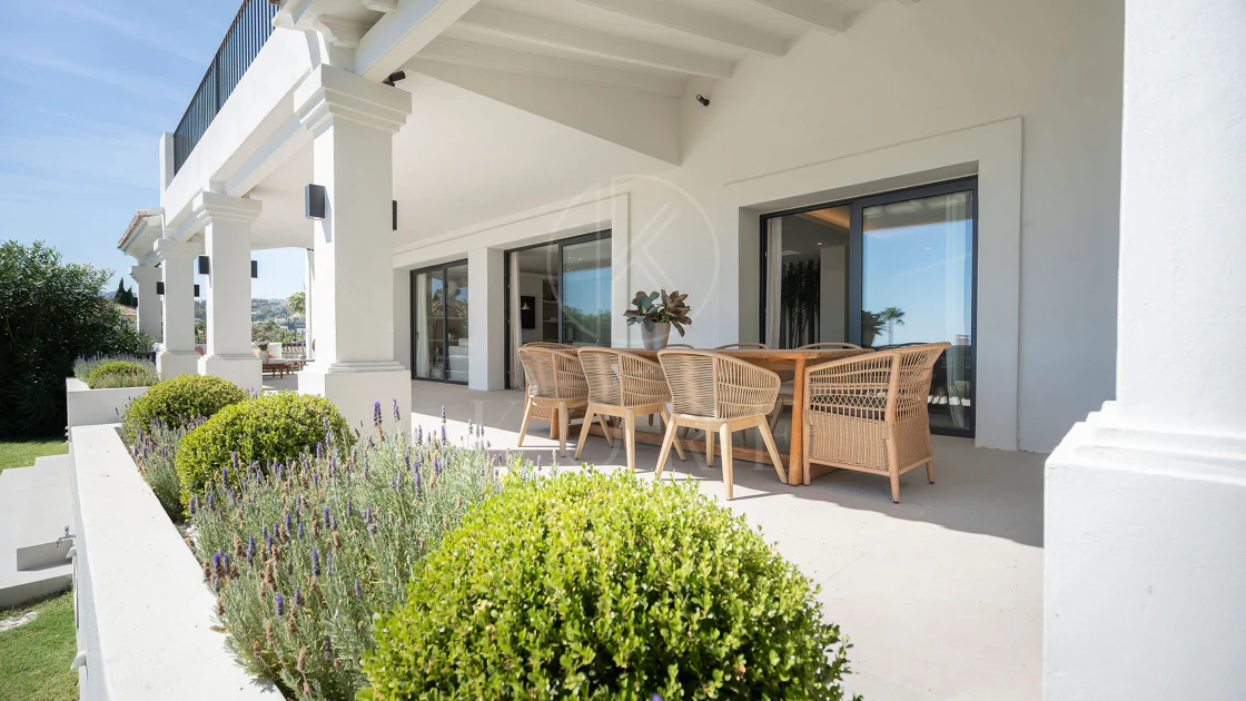Bienvenido a Villa Rosalia — Un Retiro Refinado en Nueva Andalucía, Marbella
