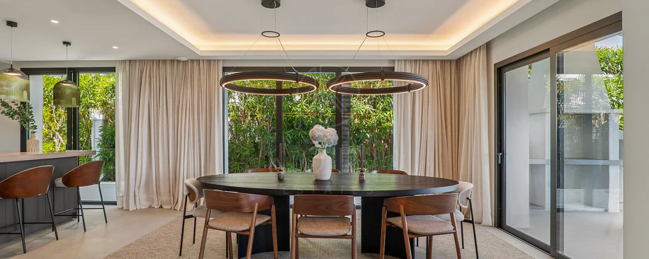 Bienvenido a Villa Rosalia — Un Retiro Refinado en Nueva Andalucía, Marbella
