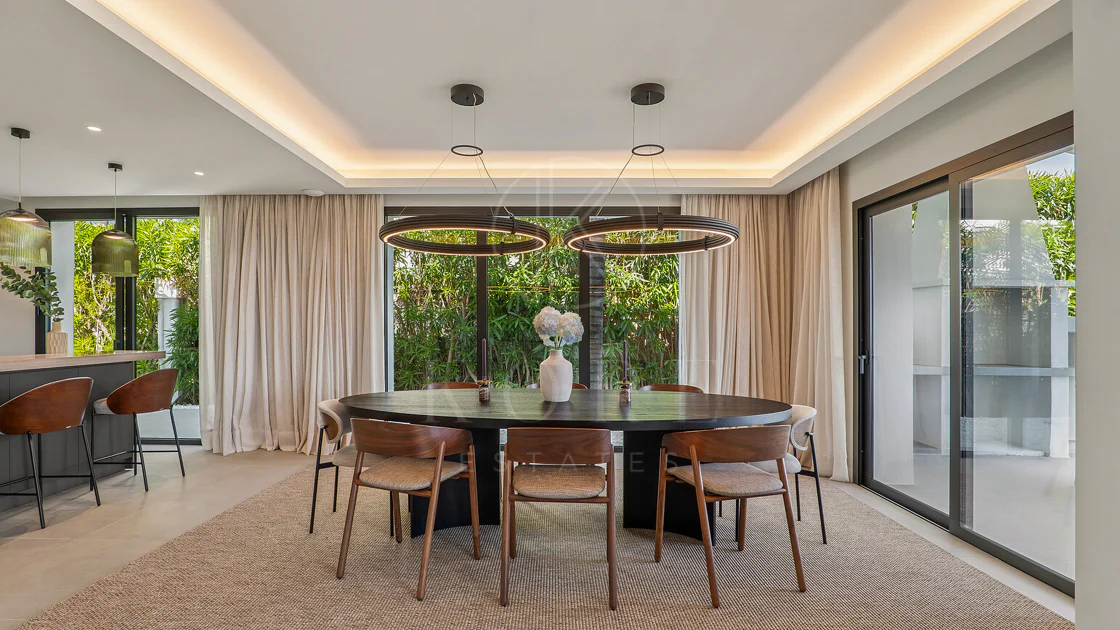 Bienvenido a Villa Rosalia — Un Retiro Refinado en Nueva Andalucía, Marbella
